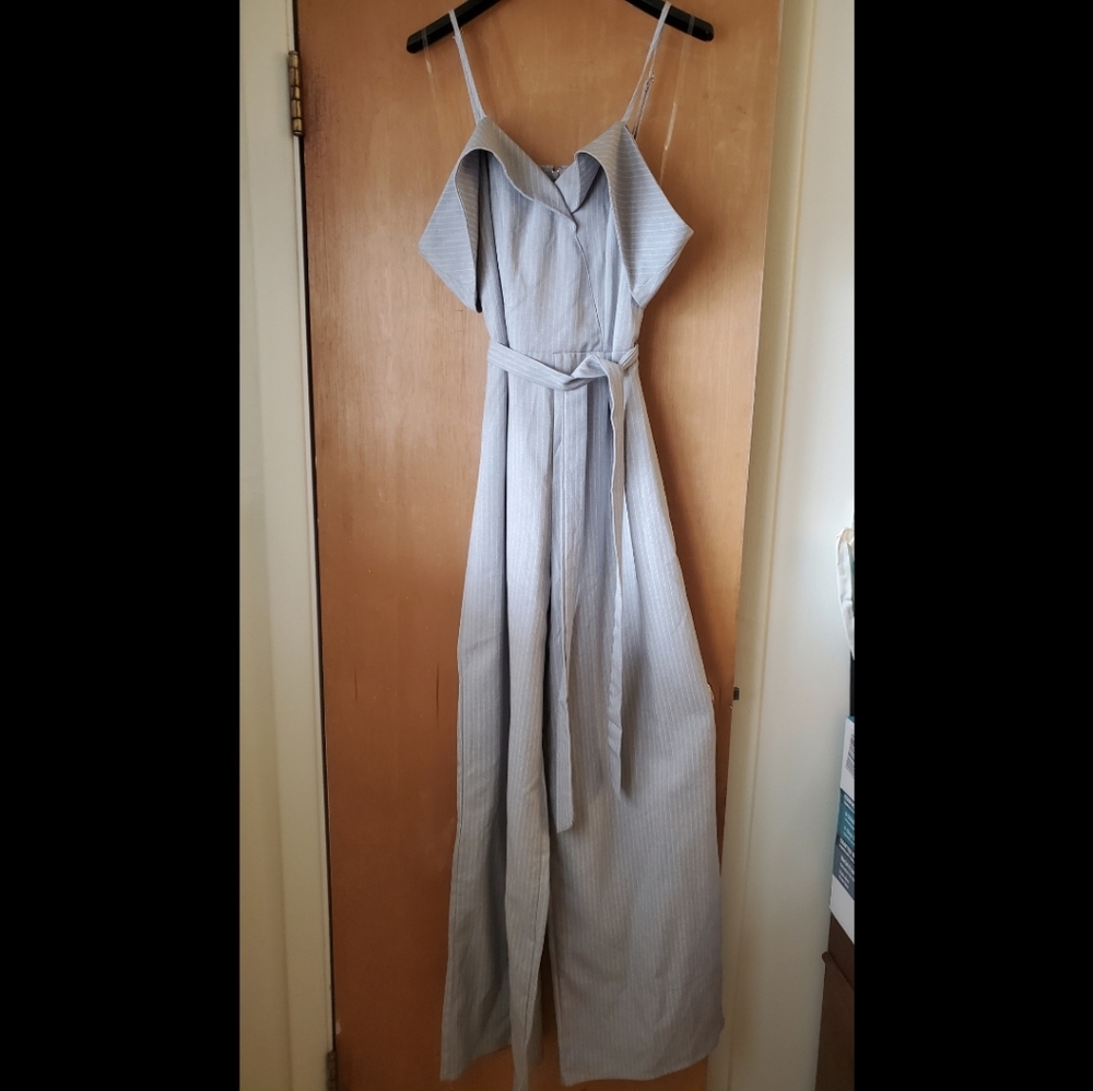 Chic Wide Legged Grey Pinstripe Jumpsuit